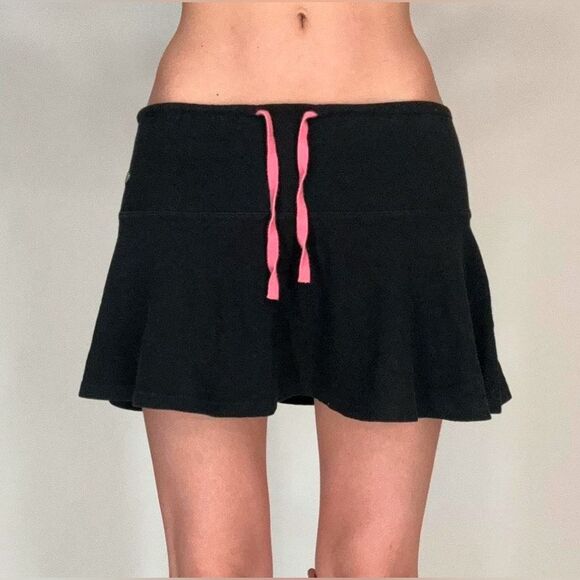 LACOSTE Y2K BLACK SKIRT with pink drawstring NWT  size 10 - Picture 1 of 8